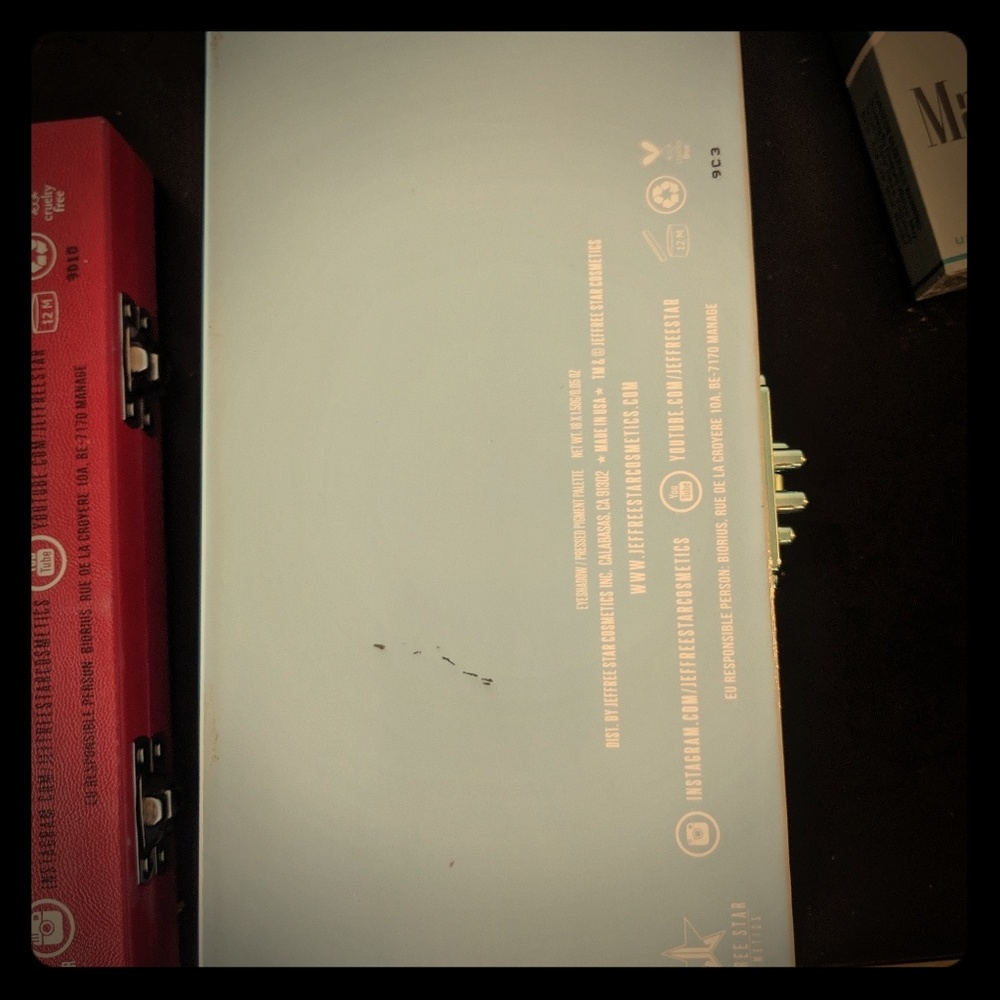 Jeffree Star Blue Blood